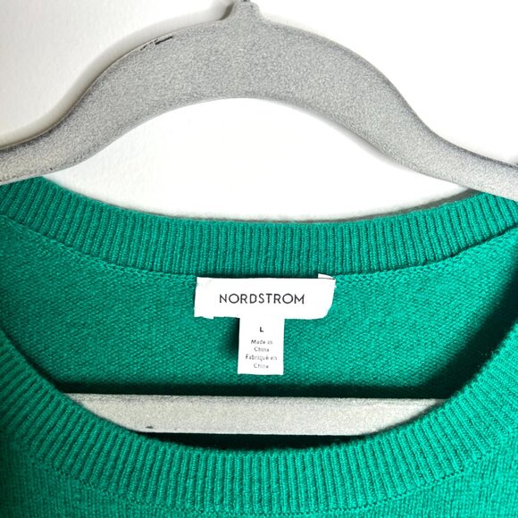 Nordstrom 100% Cashmere Christmas Green Holiday Crew Neck Preppy Festive Sweater - Picture 2 of 4